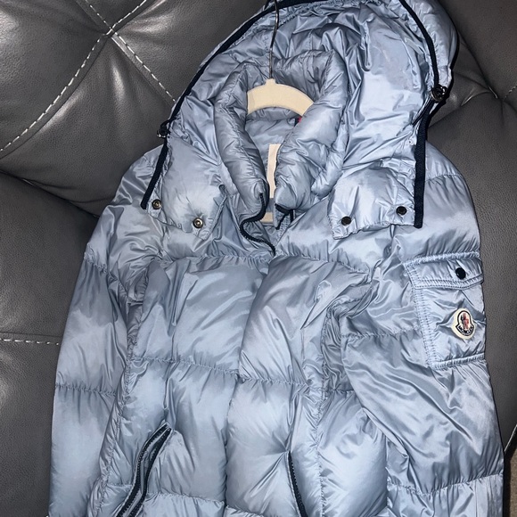 Women’s Moncler coat - Picture 4 of 7